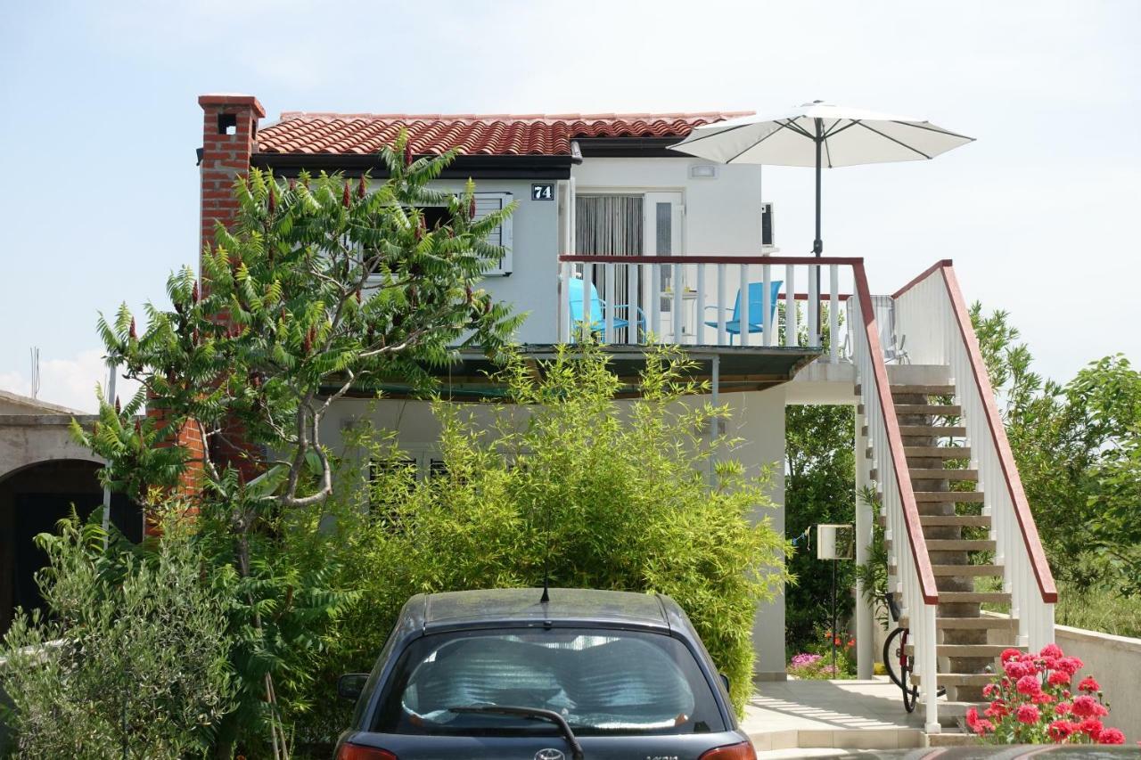 Apartman Joy Nin Zewnętrze zdjęcie